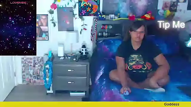 CosmicDream143 webcam