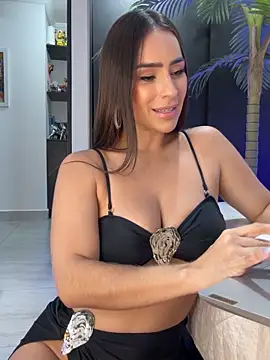 Webcam Model (Mau_White)  is live.Free join now!