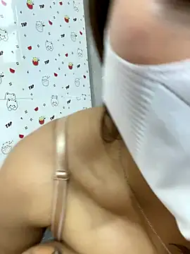 moe-kiss (F young) - New year🎆🎇