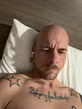 ShadowLustX26 webcam