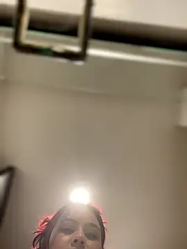 zarahs_blare1 - Zarahs_Blare1's free webcam - UK Sex Cams