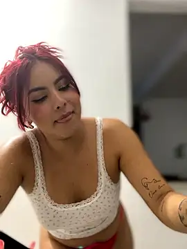 Zarahs_Blare1 webcam