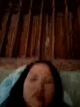 Webcam Model (Pretty-haert)  is live.Free join now!