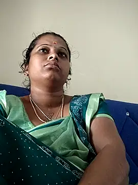 sweetqueen143 webcam