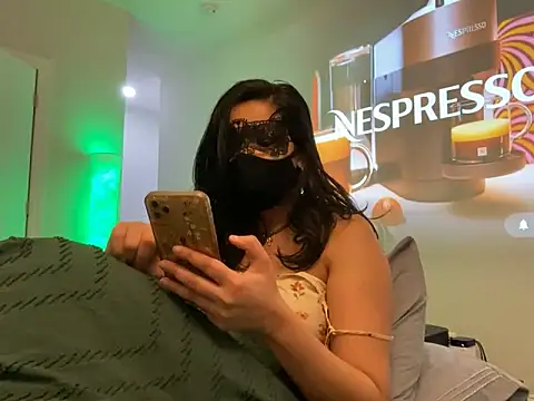 desigurl_iraa webcam