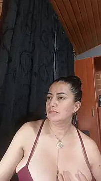 Webcam Model (Alexandrina)  is live.Free join now!