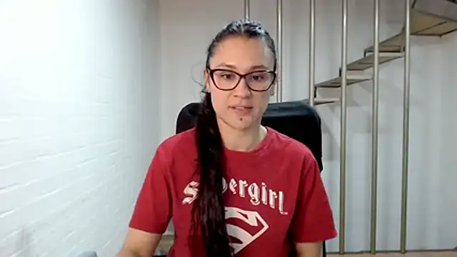 Jessie_Desire webcam