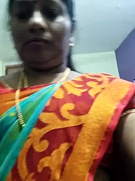 Webcam Model (laxmipriya143) is live