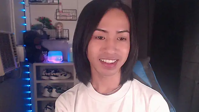 Miracle_TheBrat webcam