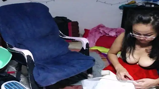 1CuteAndSexy69 webcam