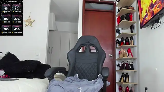 SophieBaker__ webcam