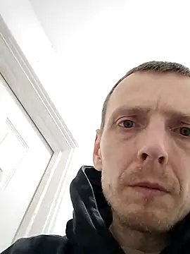 CrookedBunk3527 webcam