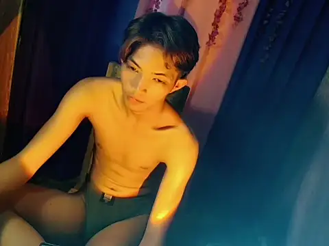 addicted_to_alex webcam