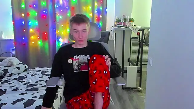 vibemygirl (Ask my age) - Happy New Year! Welcome to my room!