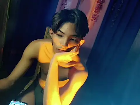 addicted_to_alex - Addicted_to_alex's free webcam - UK Sex Cams