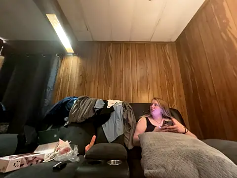 DomsSexDoll69 webcam