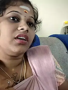 sweetqueen143 webcam