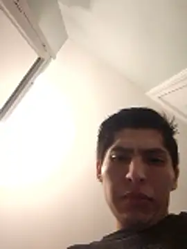 Jonathan100pre webcam