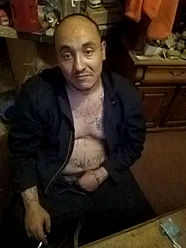 Cutieguyspanks webcam