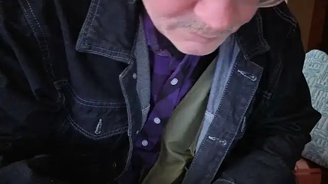 loverboyxxx69 webcam