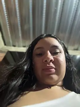 Pretty_Isadora webcam