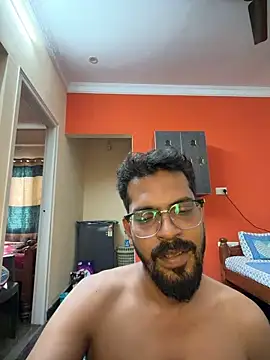 Stoner-boii-Cloudy-arhan webcam