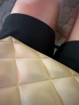 Mores1_Squirt webcam