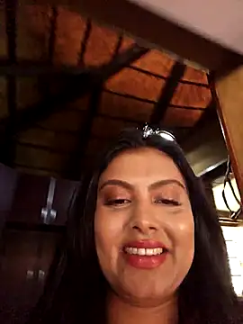 Indian_GlowingMiax webcam