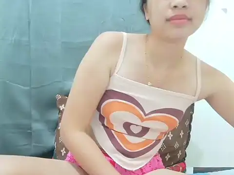 Ursexyasianskinny webcam