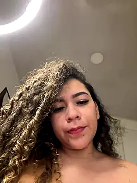 VictoriaaRose webcam