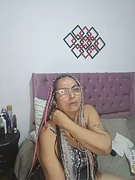 AlessandraLeroy webcam