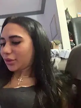 itsyourgirltee webcam