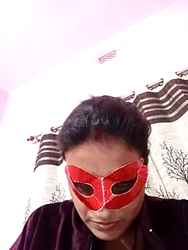 Webcam Model (Gullapi) is live