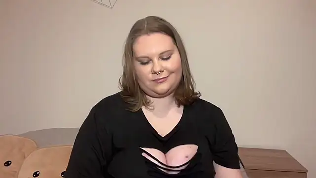 BriannaFlirty webcam