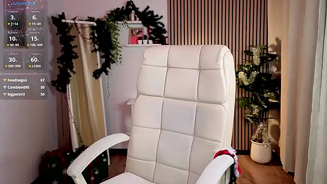 laura_palmerr webcam