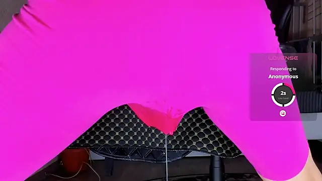 Cameltoe_squirt_inPants webcam