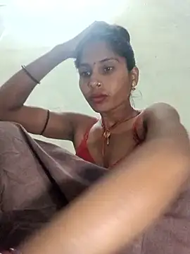 Webcam Model (Veshali_Love143)  is live.Free join now!