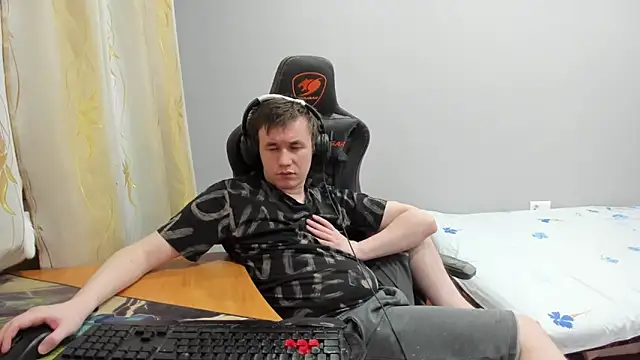 iliaskrislove webcam