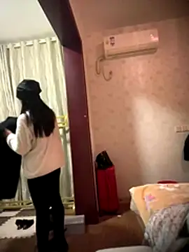 美女tiantiandao在线直播