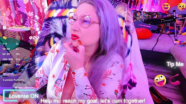 YOUR_MATURE_FANTASY webcam