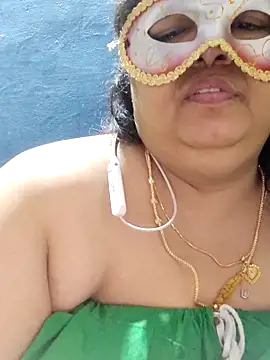 tamilthanushri webcam