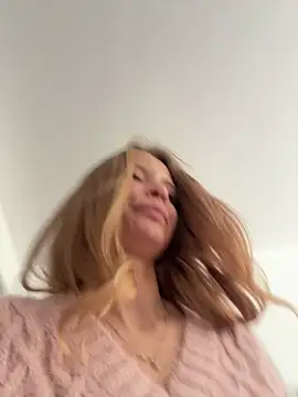 AnastasiaAniess webcam