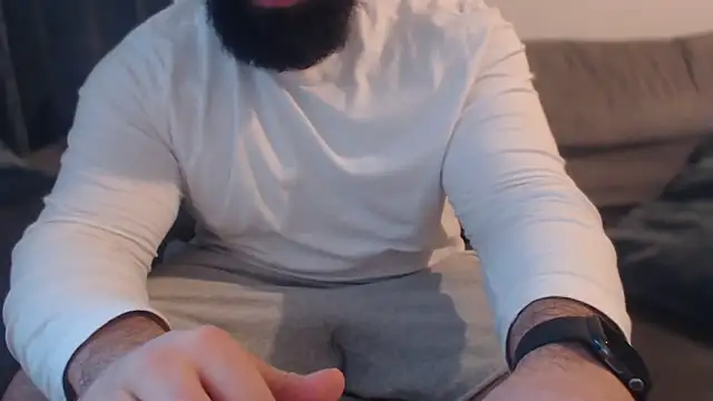 hugemachohandsome webcam