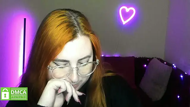 Alicia_love00 webcam