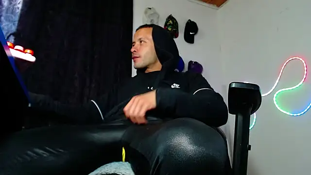 sebastian_horny webcam