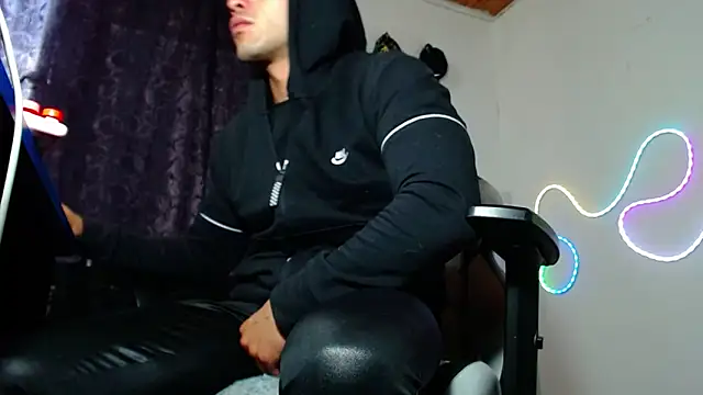 sebastian_horny webcam