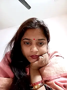 Webcam Model (Trisha_71)  is live.Free join now!