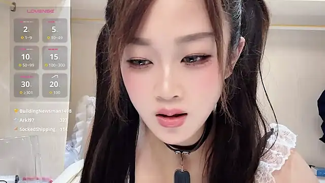 美女yueyue2003在线直播