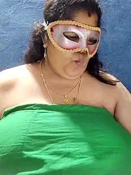 tamilthanushri webcam