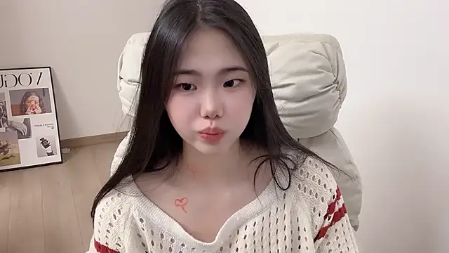 suki-1 (F young) - 新年快乐 Happy new year everyone